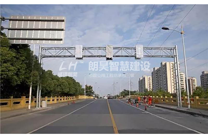交通龙门架