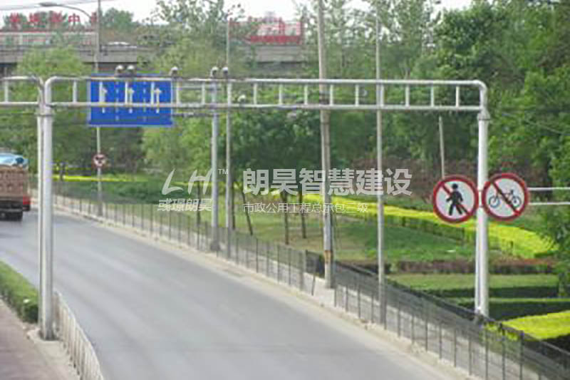 交通龙门架